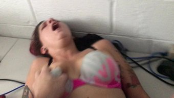 Ev Yapımı Videoda Büyük Yarak Ve Sıkı Amcık