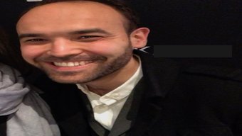Amatör Genç Kendini Bir Seks Oyuncağıyla Beceriyor Ve Sert Boşalıyor