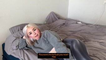 Harika Vücutlu Üvey Anne Mariya, Yanlışlıkla Üvey Oğluna Bir Porno Video Gönderir Ve Ardından Kendini Ona Sunar.