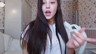 Isveçli Kız Ve Dildo Oyunuyla Ev Yapımı Webcam Şovu