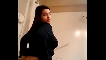 Zengin Arap Götüyle Banyoda Seks, Üstünü Dölle Kaplıyor.