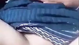 Pakistanlı Genç Xhamster'Daki Ilk Video - Onu Sıvazlayıp Boşalırken Izleyin