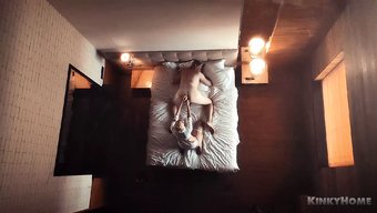 Gizli Kamera, Fantezi Dolu Femdom Fisting Seansını Yakalıyor