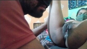 Hintli Genç Kızın Oral Ve Sikiş Becerileri Orgazm Ve Anal Yalamaya Yol Açıyor