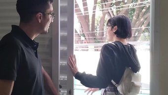 Kimiko’nun Kira Için Yeni Bir Odaya Yaptığı Ziyaret, Cinsel Bir Karşılaşmayla Sona Erer.