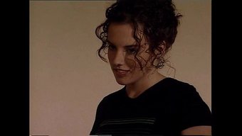 Avrupalı Esmer, Ofiste Özel Bir Seansın Tadını Anal Ateşle Çıkarıyor.