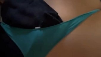 Avrupalı Kız Öğle Arasında Anal Seksin Tadını Çıkarıyor