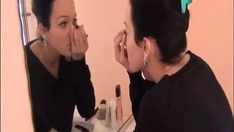 Jana'Nın Ilk Zamanı: Duygusal Bir Çek Güzeliyle Karşılaşma