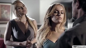 Sarah Vandella'Nın 18. Doğum Gününü River Fox Ve Tommy Gunn Ile Üçlüyle Kutluyoruz