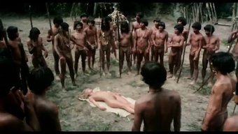 Laura Gemser Ve Son Yamyamlar: Tüylü Amcık Ve Göğüs Dolu Bir Macera