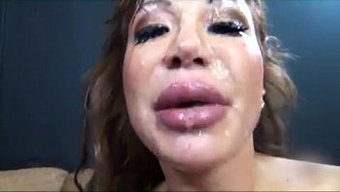 Milf Ava Devine, Yüz Sikişi Meydan Okumasına Meydan Okuyor