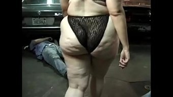 Olgun Güzel Şişman Kadınlar Jamie Monroe Garajda Sikişiyor
