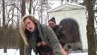 Sulla Neve Ile Yüz Sikişi Deneyimine Hazır Olun!