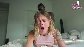 Otur Ve Izle: Gerçek Cuckold Deneyimi, Yoğun Ve Kesilmemiş Bir Karşılaşma.