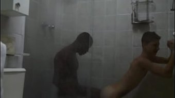 Riu Melo'Nun Banyo Karşılaşması: Güç Dinamikleri Ve Rızası