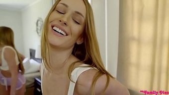 Daisy Stone'Un Büyük Poposu Bu Videoda Sert Bir Şekilde Beceriliyor