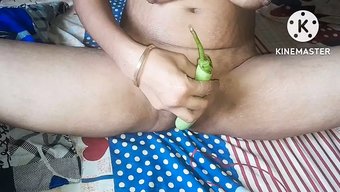 Mastürbasyon Yapan Genç Kız Ev Yapımı Videoda Acımasızca Sikişiyor