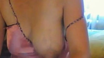 Webcam Archive 70'Te Sergilenen Büyük Göğüsler Ve Meme Uçları