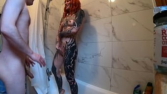 Dövme Kaplı Latin Porno Yıldızı Xio Xander Ve Büyük Sik Seven Hunter Bradley Ile Buharlı Duş Sahnesi.