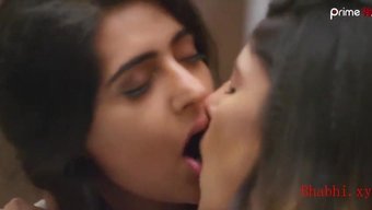 Hint Aktris Dixit'In Junoon Ve Ishq'Taki Sıcak Lezbiyen Sahnesi
