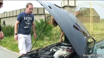 Üç Azgın Kadın Pannenhil Onuruna Sıcak Bir Üçlü Yapıyorlar
