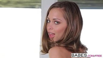 Kris Slater Ve Riley Reid'In Yer Aldığı Boşalma Derlemesi