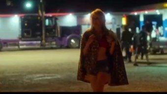 Kristen Stewart Ve Diane Kruger'In Sıcak Karşılaşması