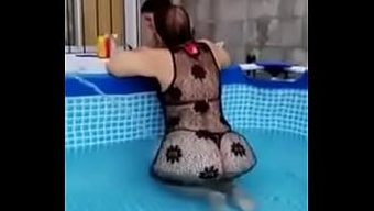 Dolgun Bir Anne Ile Sıcak Anal Eylem