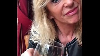 Sarışın Milf Marina Beaulieu, Ağzına Ve Amına Büyük Bir Siyah Yarrağı Alıyor