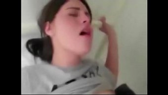 Lezbiyen Gençler Dilleriyle Müzik Yapıyorlar