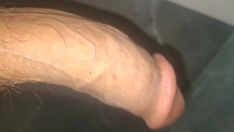 Hintli Milf Lorda El Işi Yapıyor Ve Içine Boşalıyor