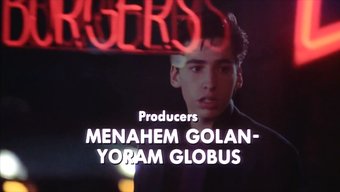 Retro Amerikan Genç, Klasik Porno Filmlerinde Bakireliğini Koruyor