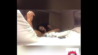 Ebony Kadın Büyük Siyah Yarrağın Derin Boğazını Veriyor Ve Kremsi Cumshot Alıyor