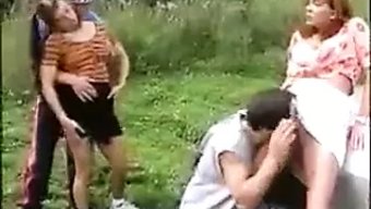 Köy Karısı Ağzına Dolu Dolu Boşalıyor