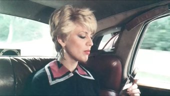 Retro Dergisi, Lisa Deleeuw'U Aksiyonda Baştan Çıkaran Bir Seçki Sunuyor.