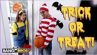 Evelin Stone'Un Ayak Fetişizmi, Bruno Tarafından Halloween Temalı Bang Bros Videosunda Şımartılıyor.