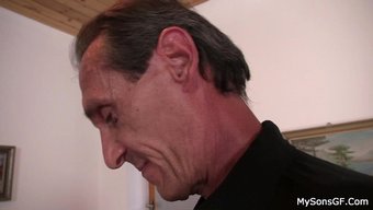 Cfnm Sarışın Genç (18+) Yasak Zevke Dalıyor