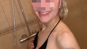 Amatör Italyan Sarışın Pov'Da Sıkı Poposunu Siktiriyor