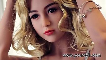 Sıcak Bir Siyah Bebekle Yoğun Bir Cuckold Seansı