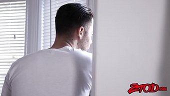 Küçük Göğüslü Kızıl Saçlı Alexa Nova, Yüzüne Boşalıyor
