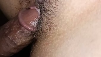 Latin Genç Kızın Ev Yapımı Videosu, Amını Siktiriyor