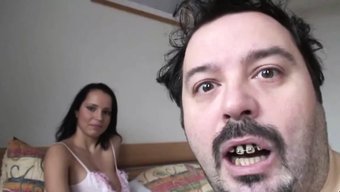Ev Yapımı Videoda Muhteşem Büyük Memeli Bebek