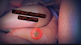 Şişman Arap Kız, Amatör Bir Videoda Amını Yalatıp Sikişiyor
