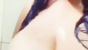 Desi Kızın Banyo Performansı, Oral, Yalama Ve Sert Oyunla