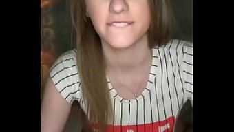Harika Varlıklara Sahip Genç Amatör Rubia