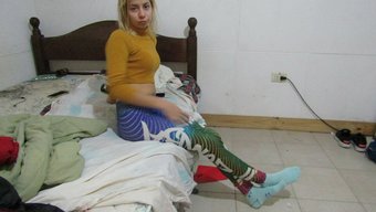 Üniversite Öğrencisi, Hot 69 Seansında Üvey Babası Tarafından Hükmediliyor