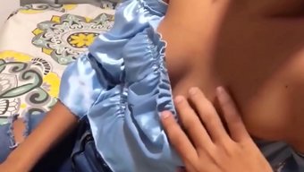 Mükemmel Vücutlu Bir Kadın, Para Karşılığında Bir Motel Odasında Sert Seks Yapar.