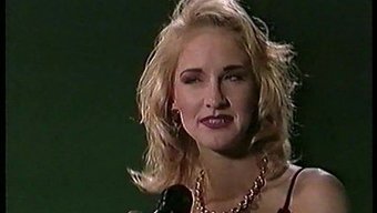 Vintage Porno Videosunda Tammi Ann, 69 Yaşında Bir Yüzüne Boşalma Alıyor.