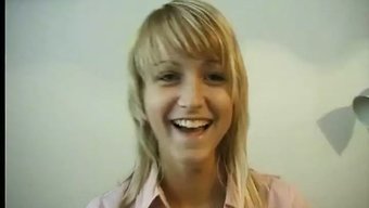 Sandra, Bir Çek Güzeli Ile Ateşli Bir Videoda Am Yalama Ve Oral Seks
