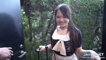 Bu Sevimli Japon Genç Kızın Hd'De Yaramaz Olduğunu Izleyin